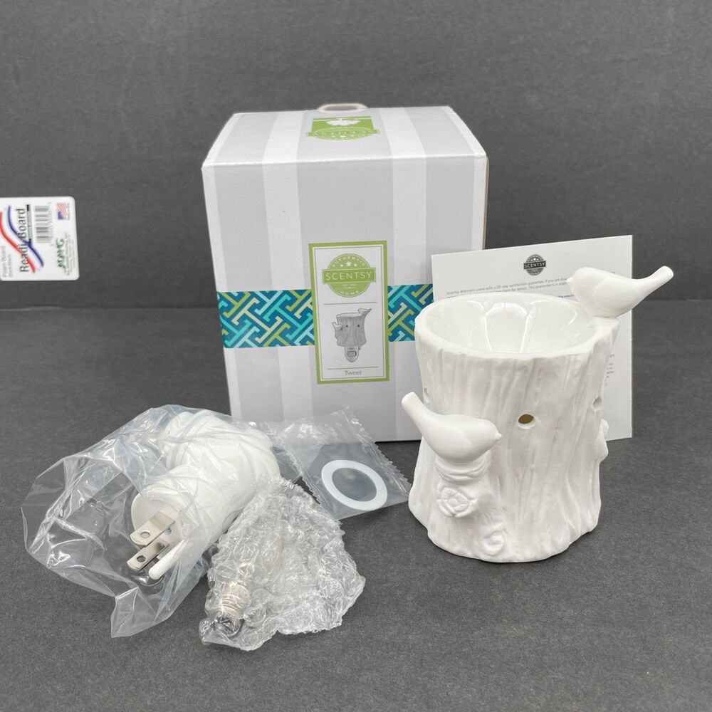 Scentsy Tweet Plug In Wax Warmer Burner Tree Birds Nightlight Electric NEW Box